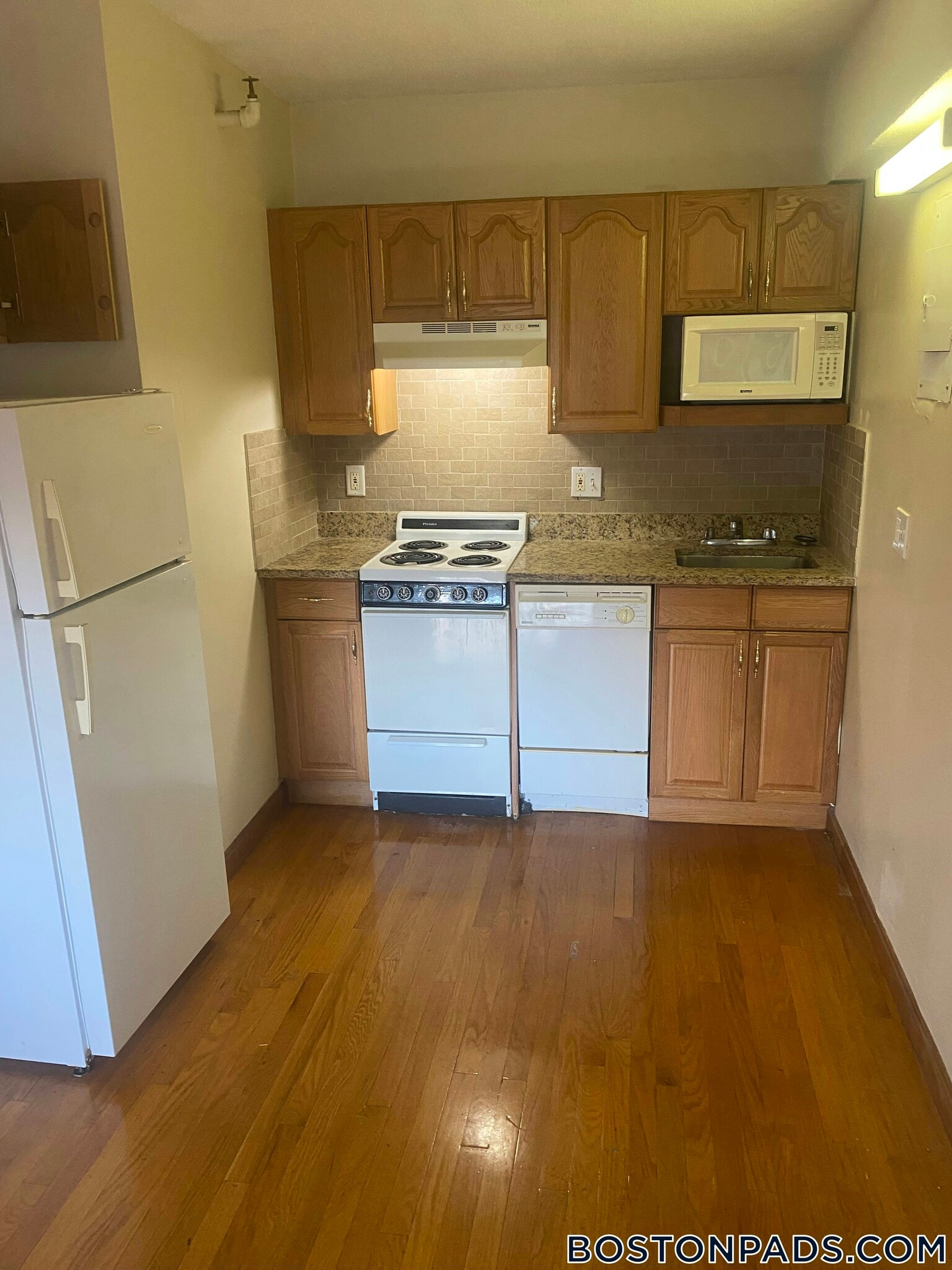 Building Photo - 1110 Commonwealth Ave