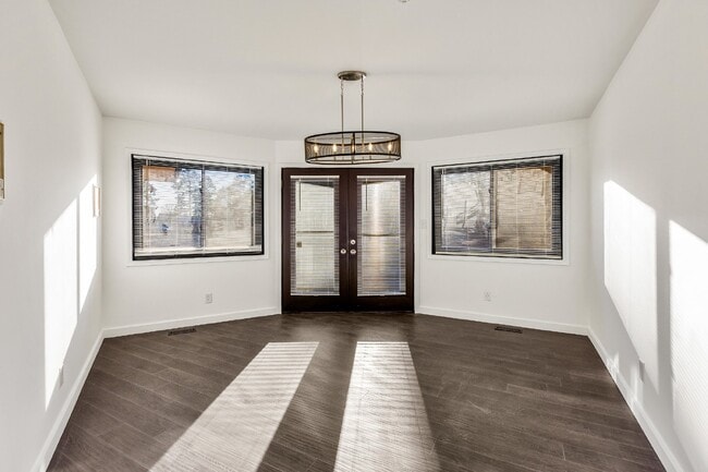 Building Photo - 3bd/2ba Ranch Style Nest In Fayetteville
