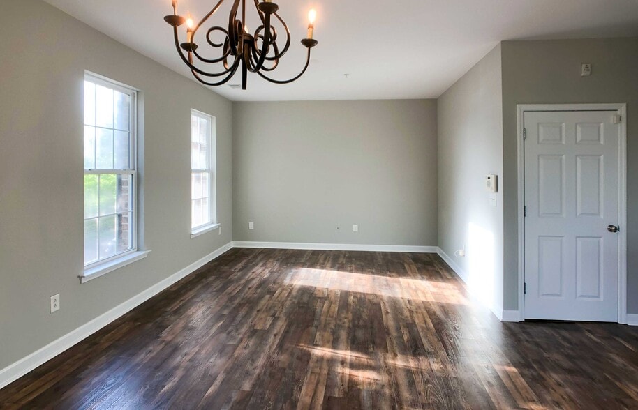 Living Room - 2834 Howard Ave