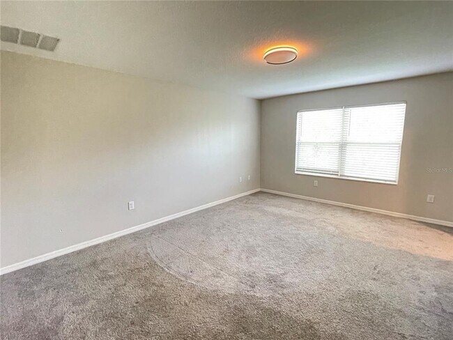 Building Photo - 9768 Pembrooke Pines Dr