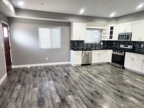 Building Photo - 83rd St.