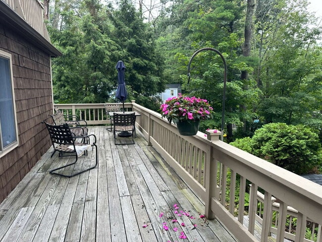 Building Photo - Peaceful Waterfront Living: 2-Story Home on River Road with Ample Outdoor Storage & Water Extras!