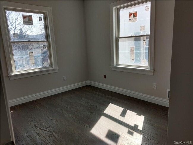 Building Photo - 27 Church St