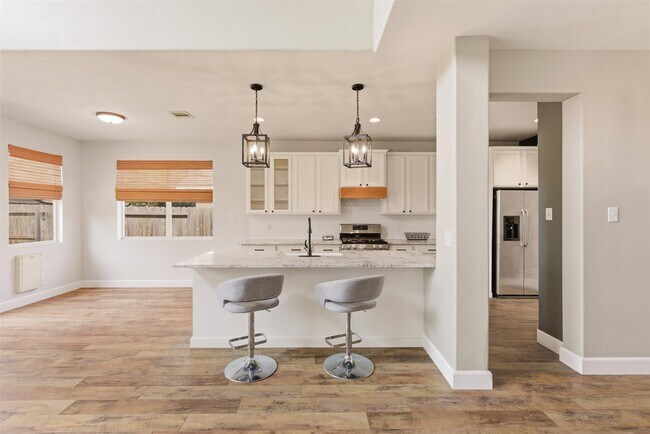 Building Photo - 14127 Austin Hollow Ct