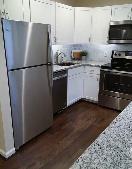 Building Photo - 9169 Wrenwood Ln