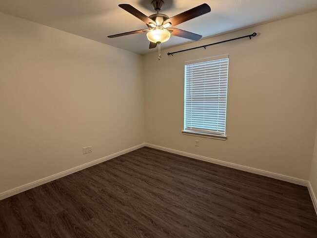 Building Photo - Charming 3-Bedroom, 2-Bath Duplex in Waco ...