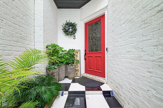 Building Photo - 3 River Hollow Ln