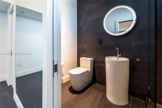 Building Photo - 7934 West Dr