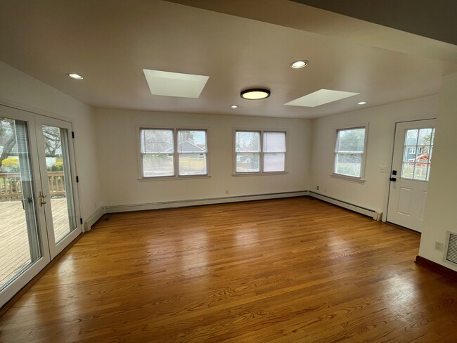 Building Photo - 29 Ridgeley St