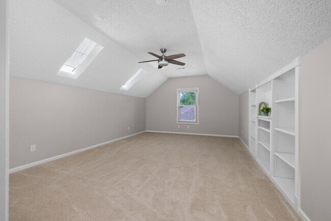 Building Photo - 3075 Stonecrest Cir