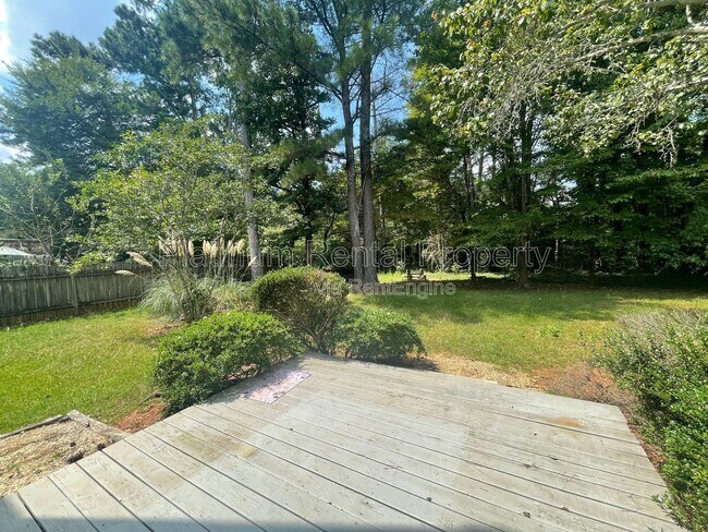 Building Photo - 1020 Twin Brook Ct NW