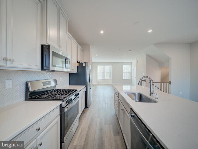 Building Photo - 9502 Autumn Berry Pl