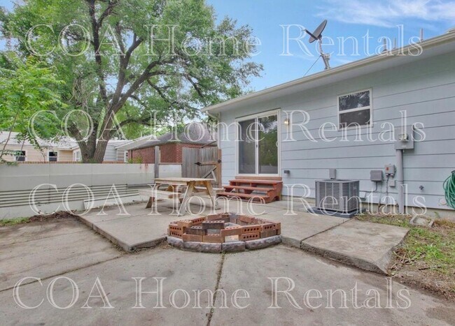 Building Photo - Midtown