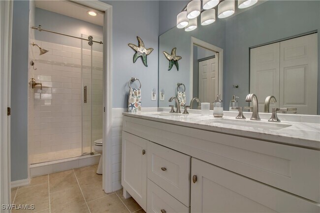 Building Photo - 14560 Daffodil Dr