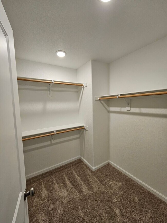 Building Photo - FURNISHED! Brand New 3 Bedroom, 2.5 Bath H...