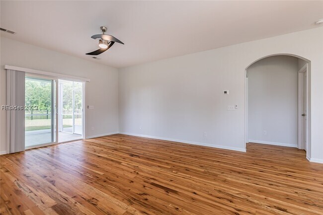 Building Photo - 1068 S Innovation Dr