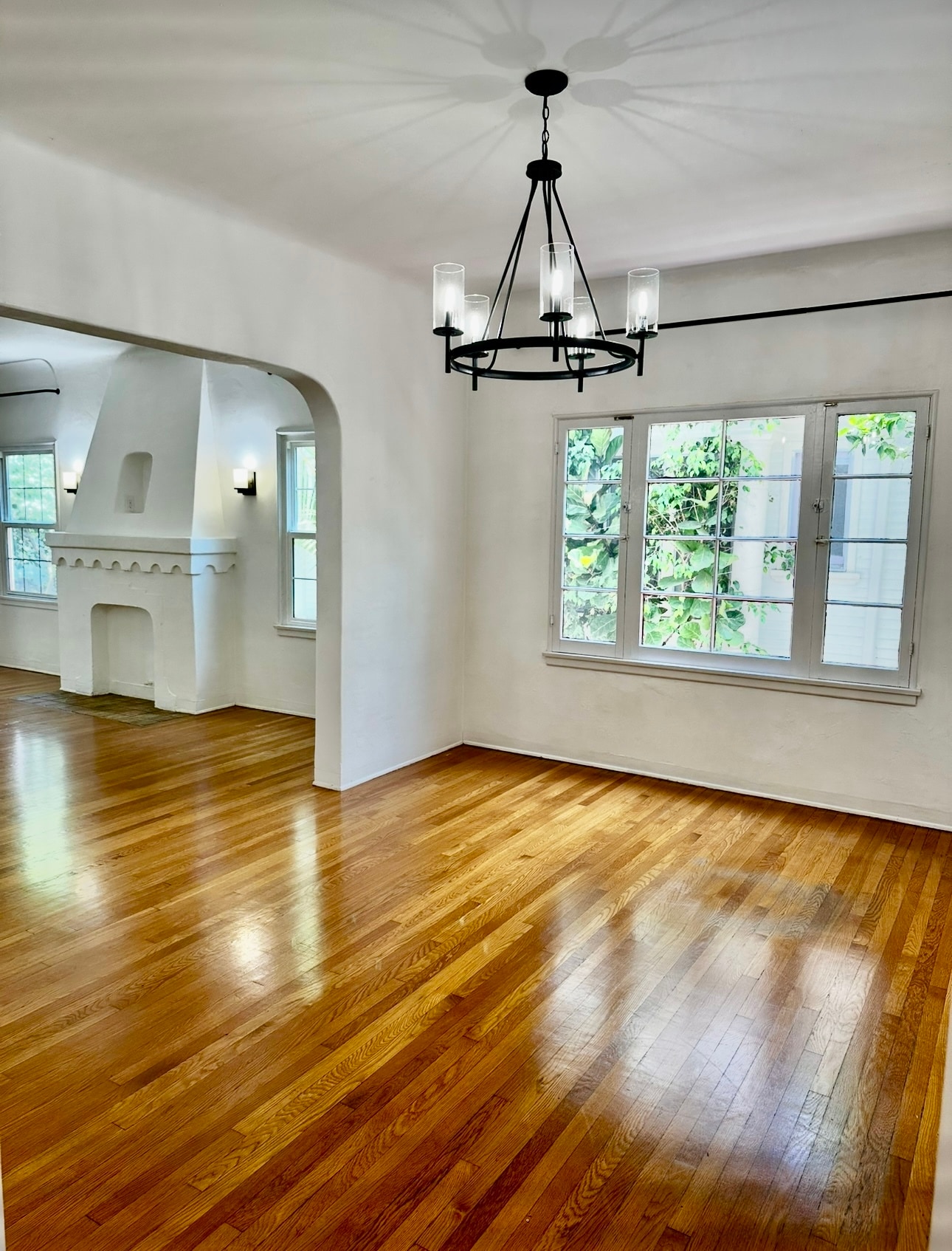 Building Photo - 1104 E California Ave