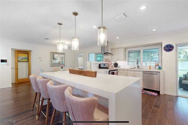 Primary Photo - 1315 Morningside Dr