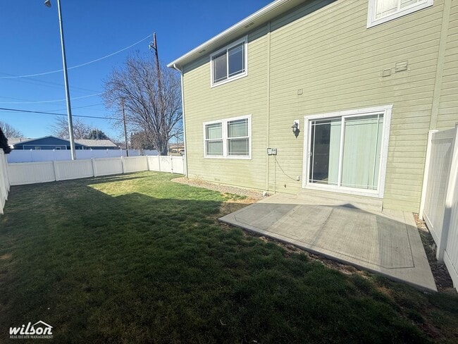 Building Photo - 7116 W Mead Ave