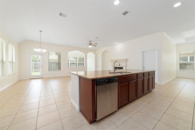 Building Photo - 17314 Aldenwilds Ln