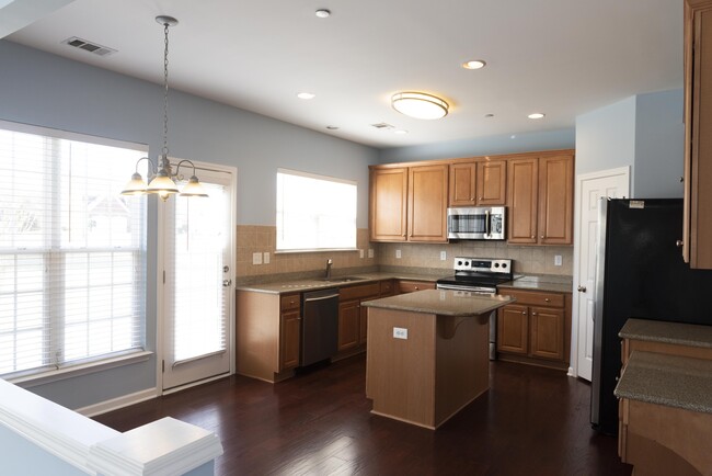 Kitchen view from family - 1929 Ashburn Ct