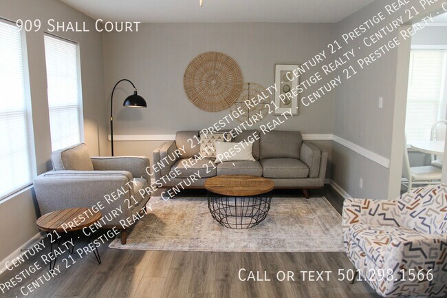 Building Photo - 909 Shall Ct
