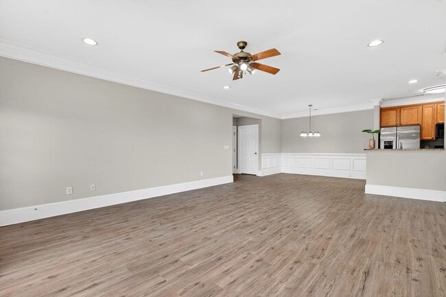 Building Photo - Tons of Upgrade! Beautiful 2 Bedroom, 2.5 Bath Condo in Waterford@ Cary Park, Available Now!