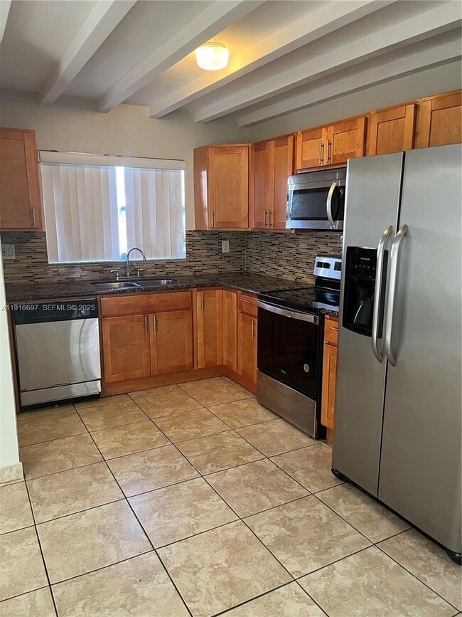 Building Photo - 9722 NW 6th Ln