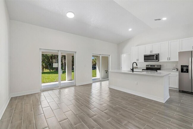 Building Photo - 5535 Tevis Terrace