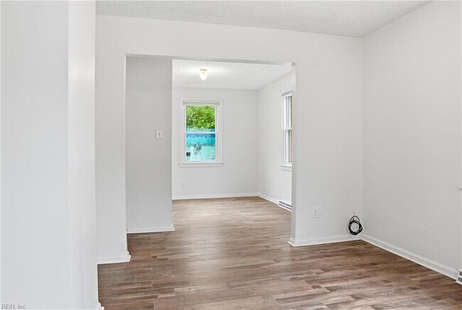 Building Photo - 1486 Old Virginia Beach Rd