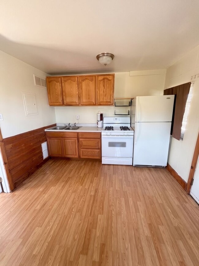 Building Photo - 4567 Morrison Rd