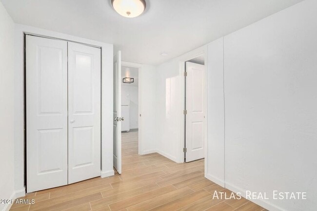 Building Photo - 444 S Delaware St