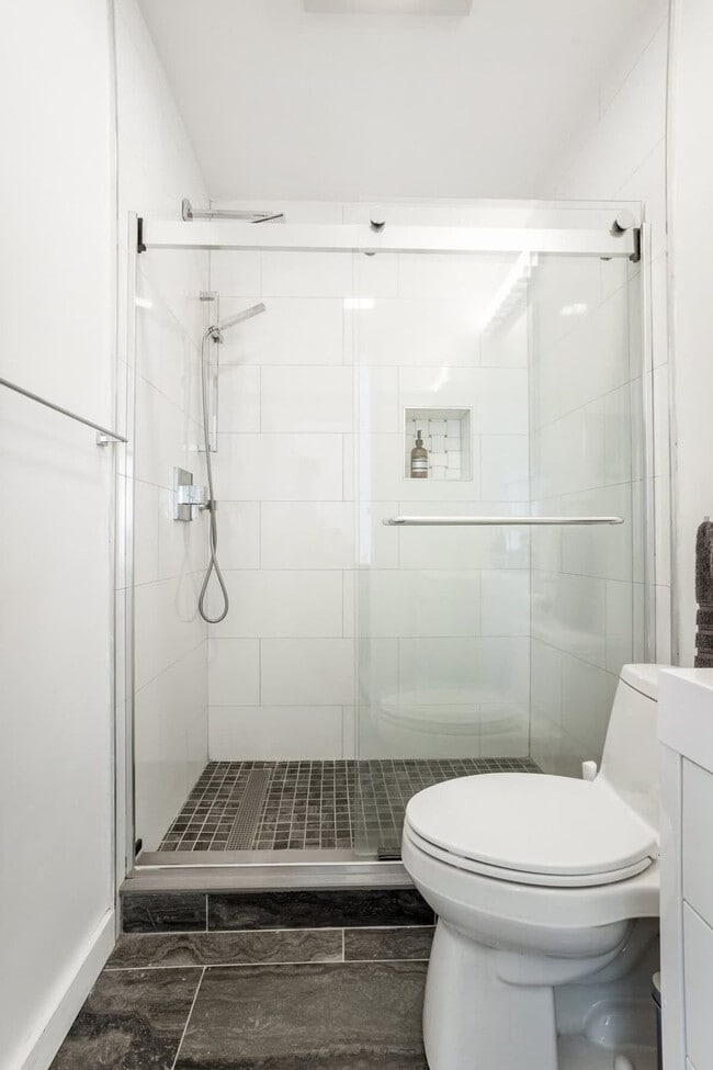 Building Photo - 39-39 55th St