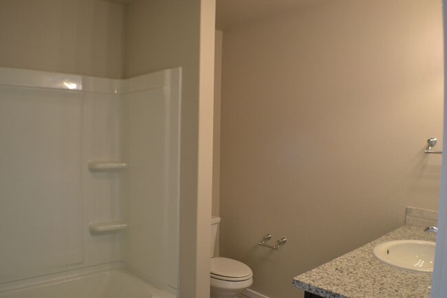 Building Photo - House For Lease in Midland