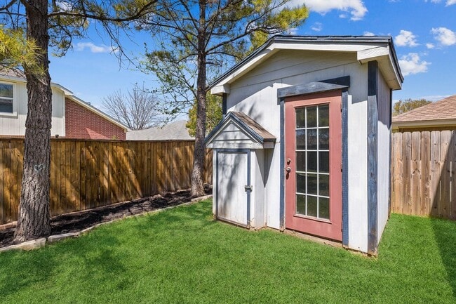 Building Photo - Beautiful  2 story home in Keller with Master Bedroom Downstairs