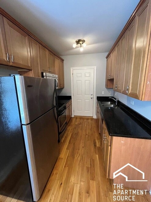 Building Photo - 4548 W George St