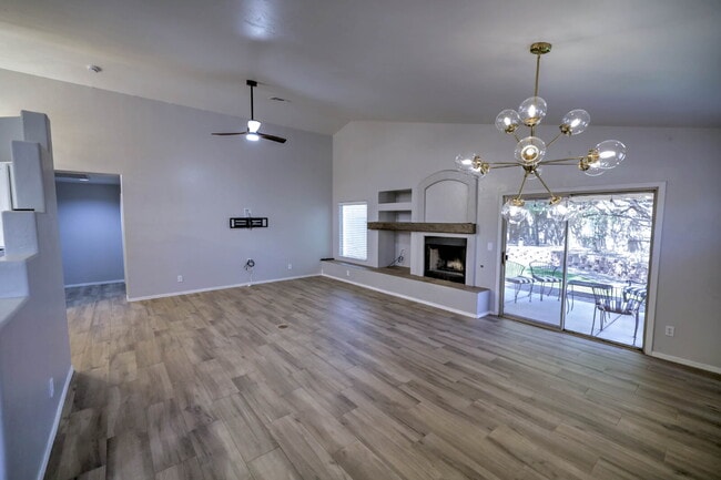 Building Photo - Smart East Side 3 Bedroom Home with EV cha...