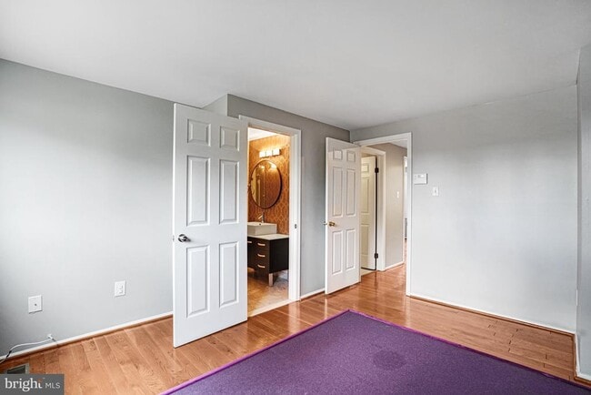 Building Photo - 5376 Harbor Ct Dr