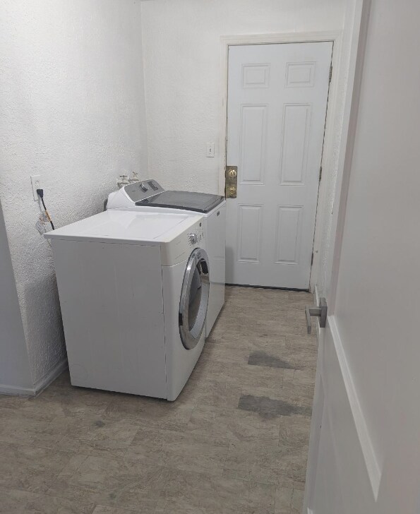 Building Photo - 610 Martin Way