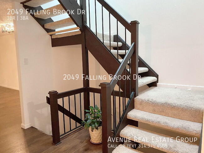 Building Photo - Charming 3-Bed Oasis on Falling Brook Dr -...