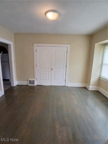 Building Photo - 711 Anoka Ln