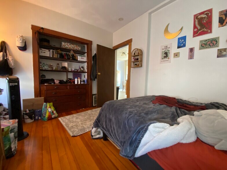 Building Photo - 24 Darling St