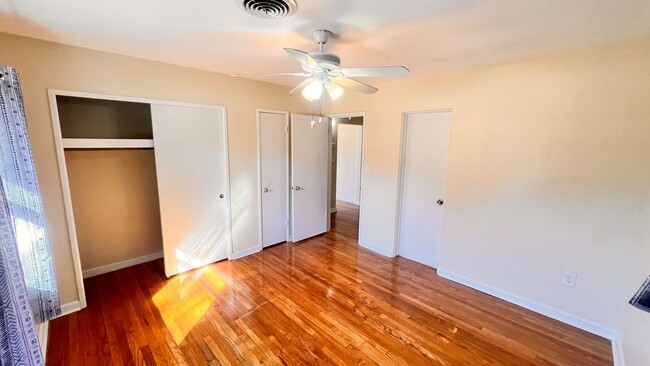 Building Photo - Charming 2-Bed Retreat in the Heart of Mount Dora! PRIME LOCATION! DONT MISS OUT!