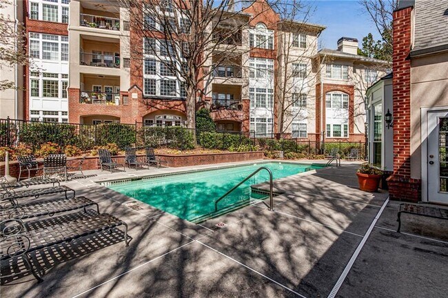 Building Photo - 3636 Habersham Rd NW