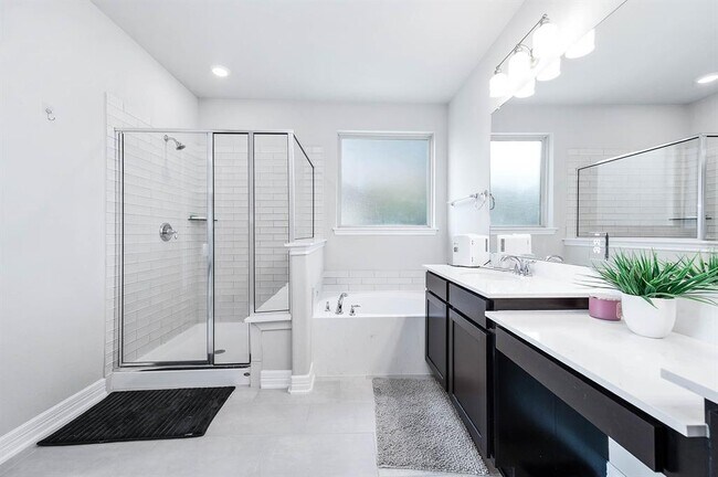 Building Photo - 5311 Acapulco Mist Dr