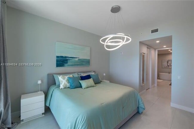 Building Photo - 17550 Collins Ave