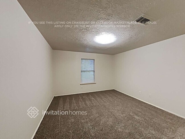Building Photo - 9818 Golden Prairie Ln