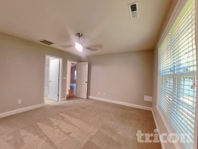 Building Photo - 5433 Misty Hill Cir