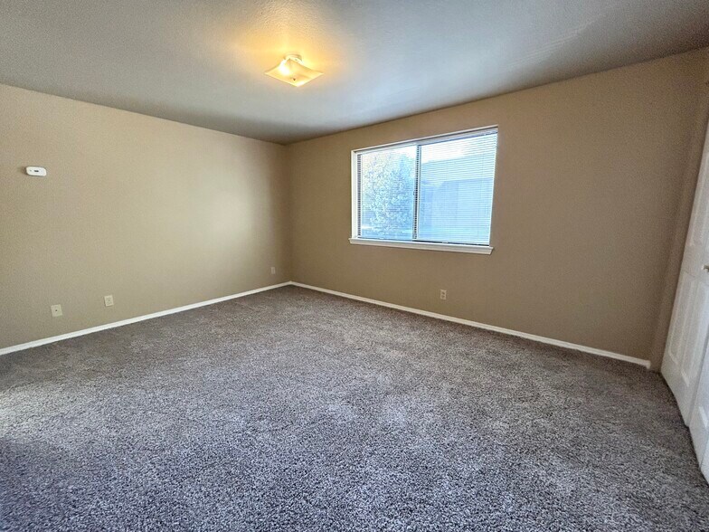 Building Photo - 3757 S Gekeler Ln