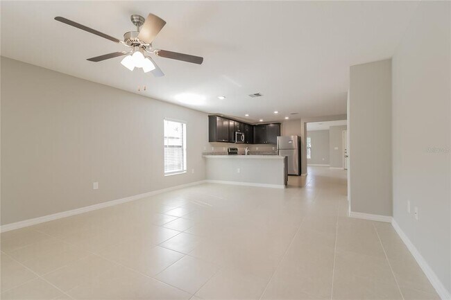 Building Photo - 269 Fig Ct